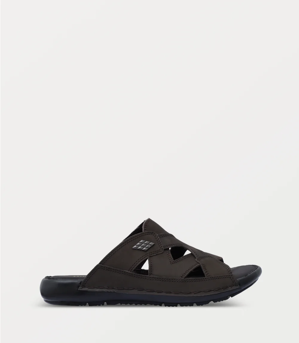 Men Slipper-BROWN