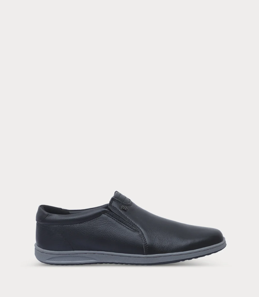 Men Slip On-BLACK