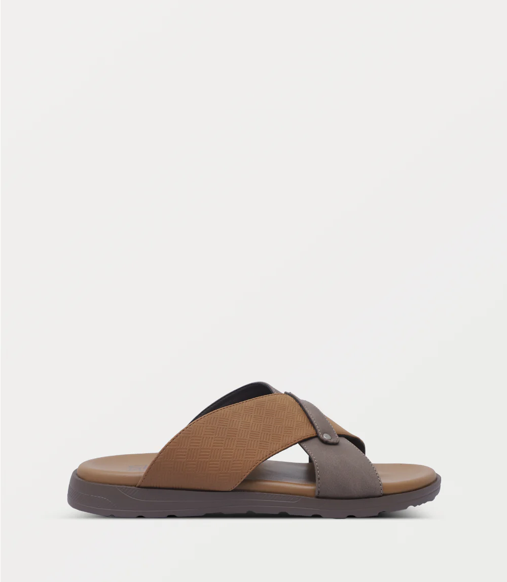 Men Slipper-BROWN