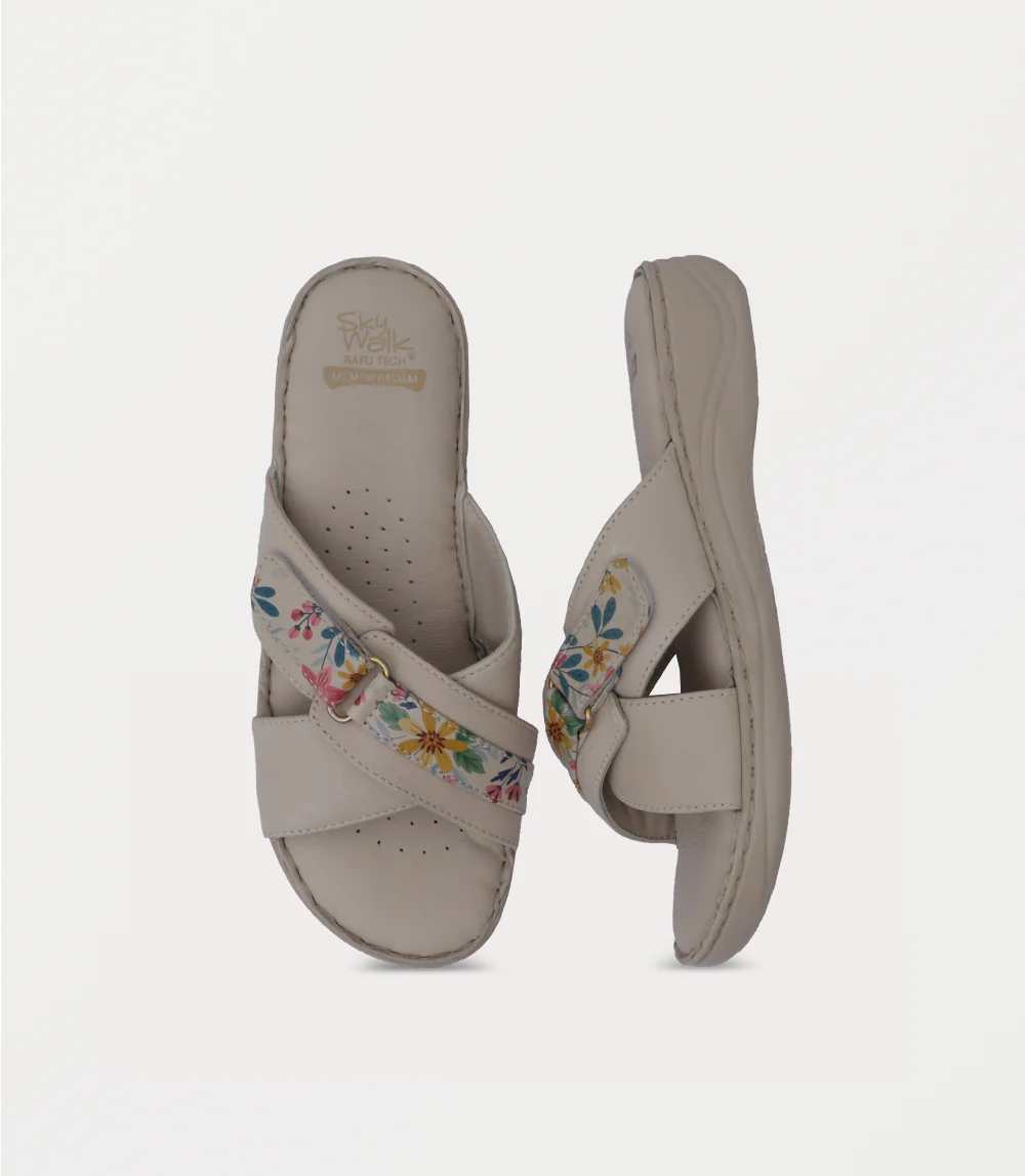 Women Comfort Slipper-FAWN - Image 4