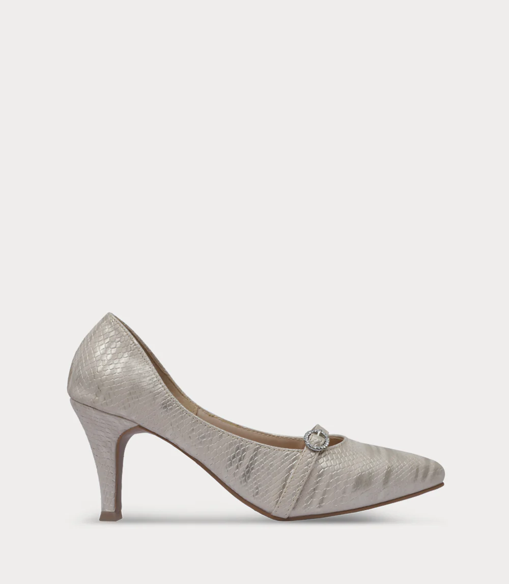 Women Court Shoes-GOLDEN