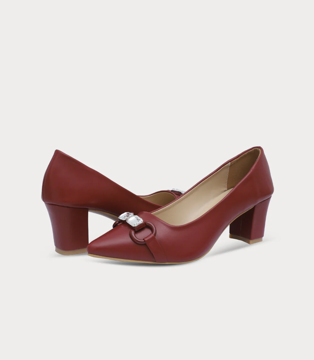 Women Court Shoes-MAROON - Image 3