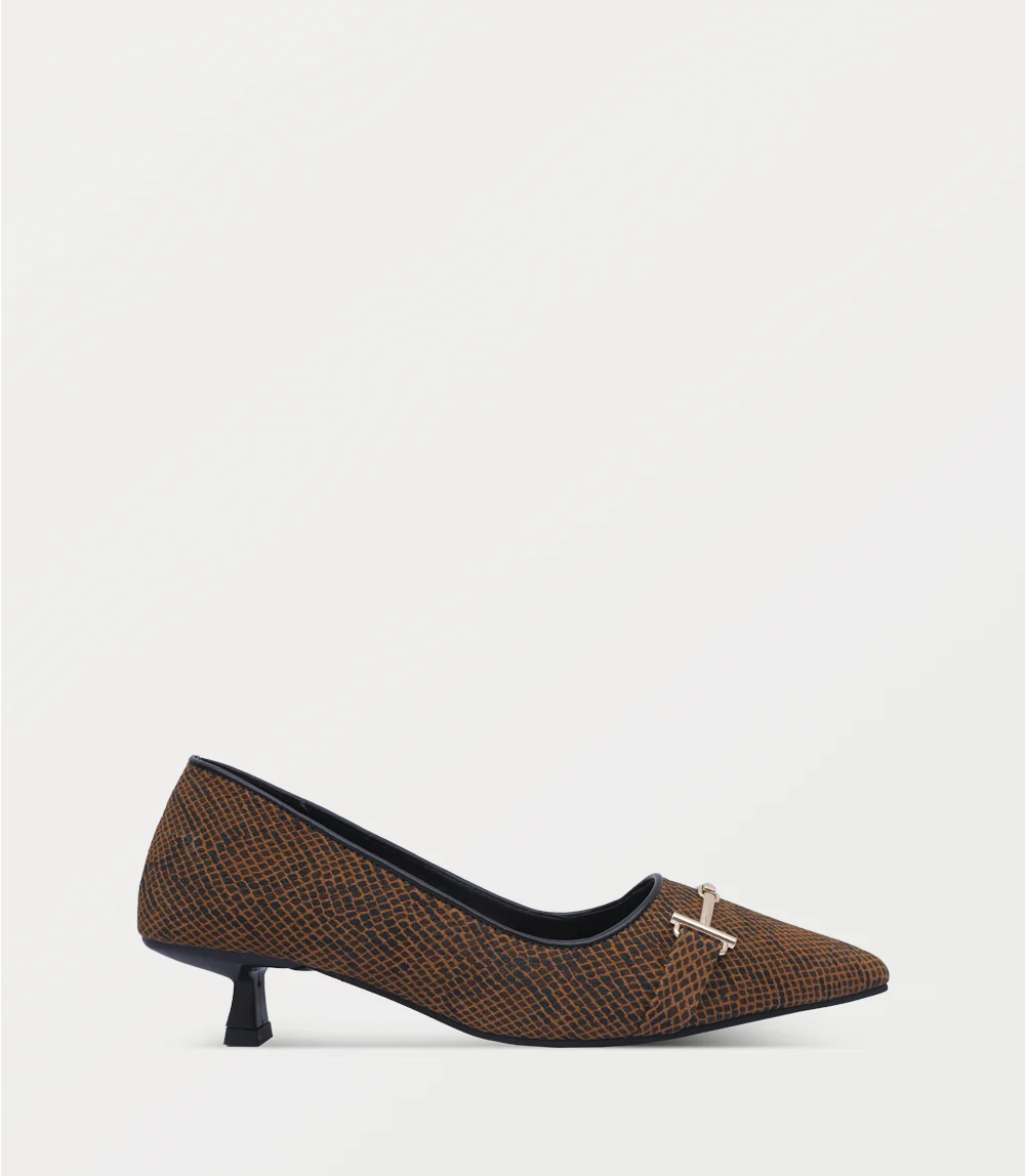 Women Court Shoes-TAN