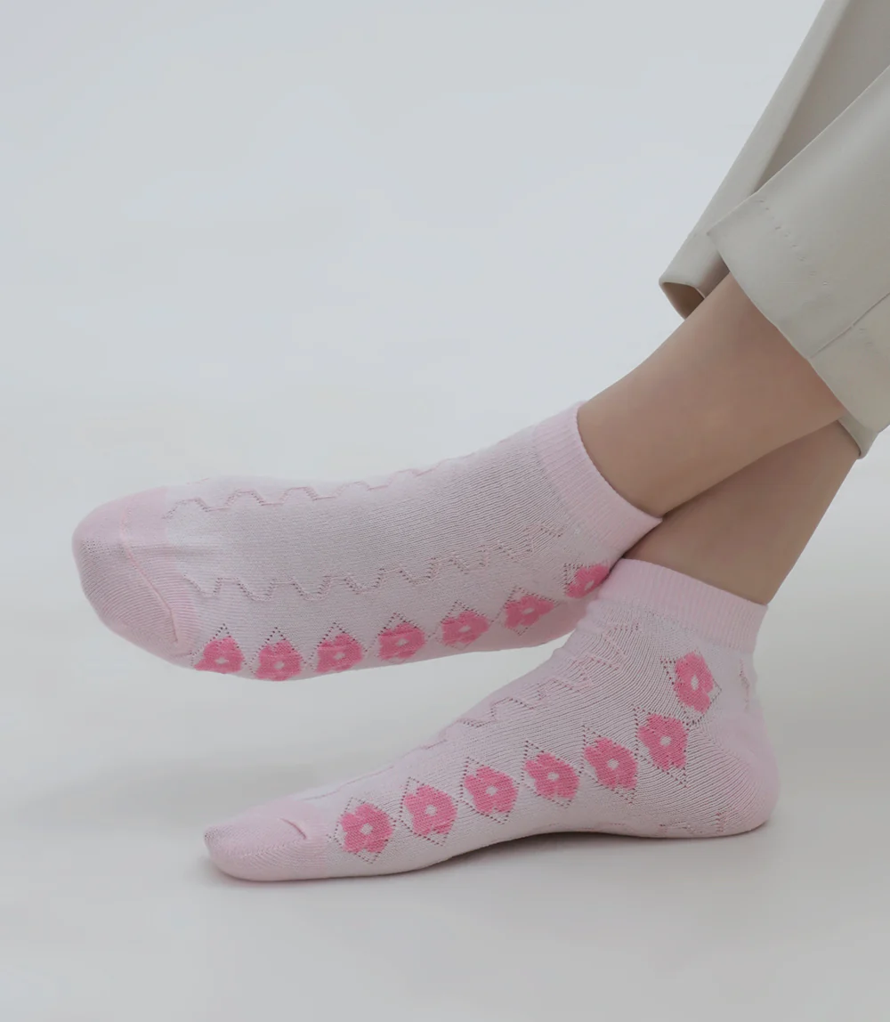 Women Socks-LIGHT PINK