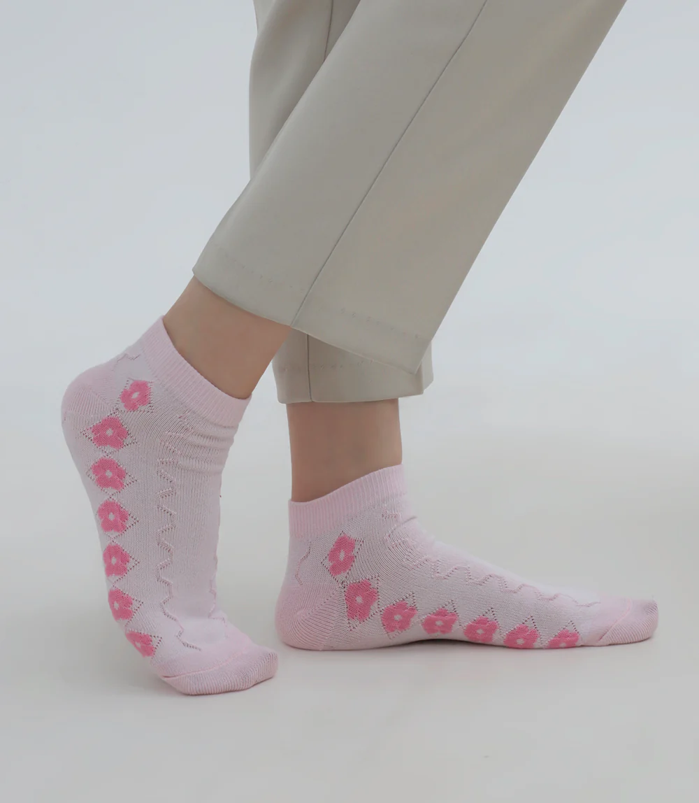 Women Socks-LIGHT PINK - Image 2